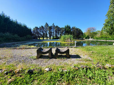 Maison - 240 m² - 9 pièces