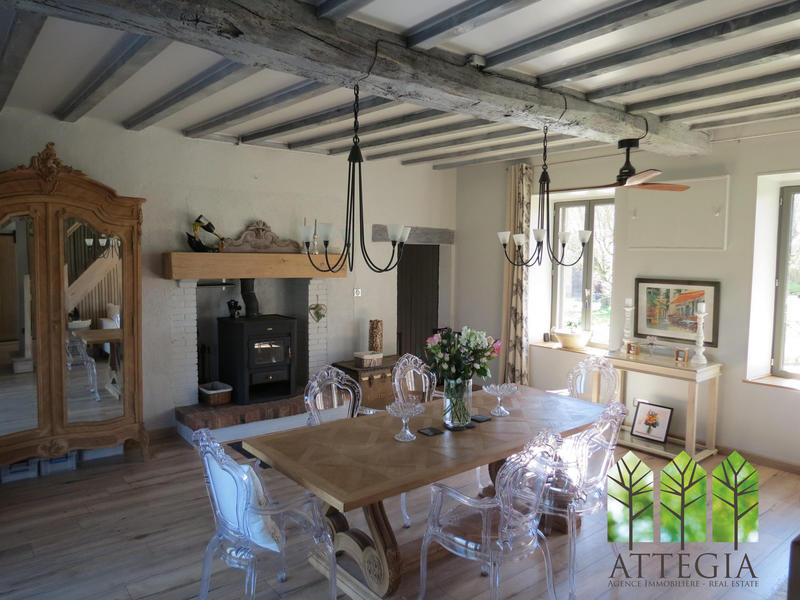 Maison - 170 m² - 6 pièces