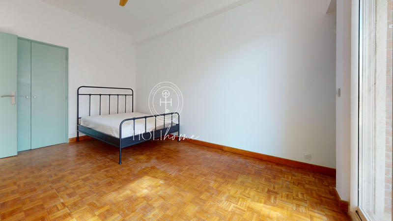 Appartement - 90 m² - 4 pièces