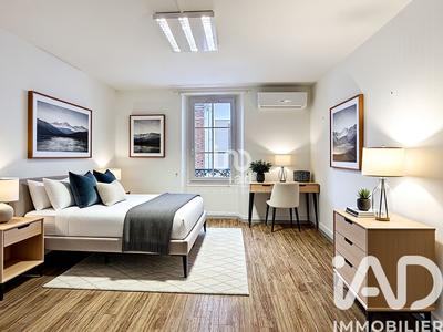 Maison - 195 m² - 8 pièces