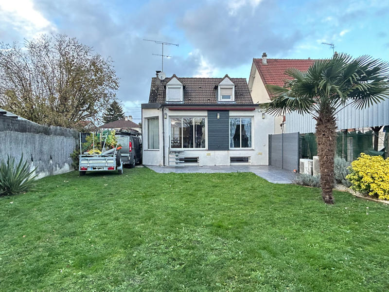 Maison - 88 m² - 5 pièces