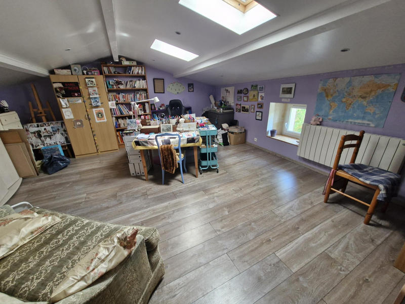 Maison - 200 m² - 9 pièces