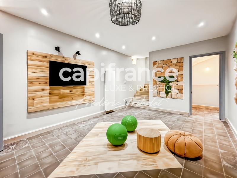 Maison - 167 m² - 5 pièces