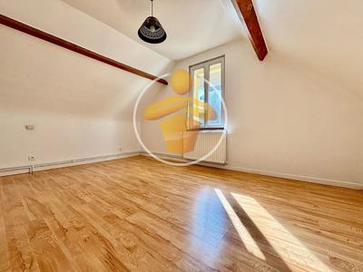 Maison - 92 m² - 5 pièces