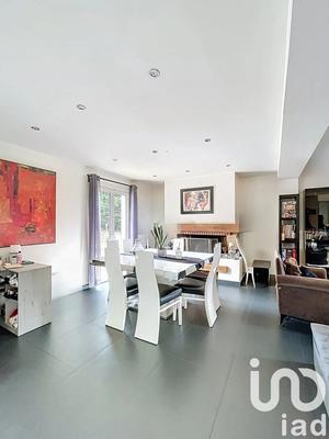 Maison - 145 m² - 5 pièces