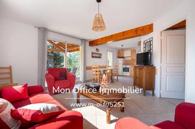 Maison - 80 m² - 3 pièces