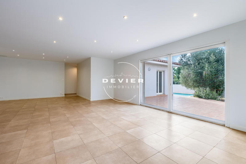 Villa - 140 m² - 5 pièces