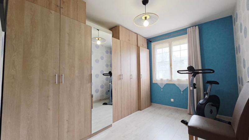 Maison - 166 m² - 8 pièces