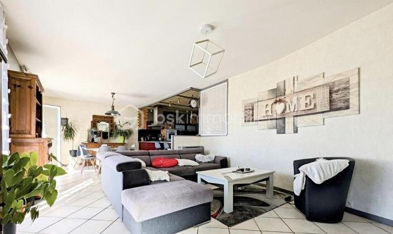 Maison - 159 m² - 5 pièces