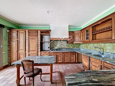 Appartement - 177 m² - 5 pièces