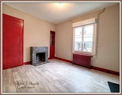 Immeuble - 145 m² - 8 pièces