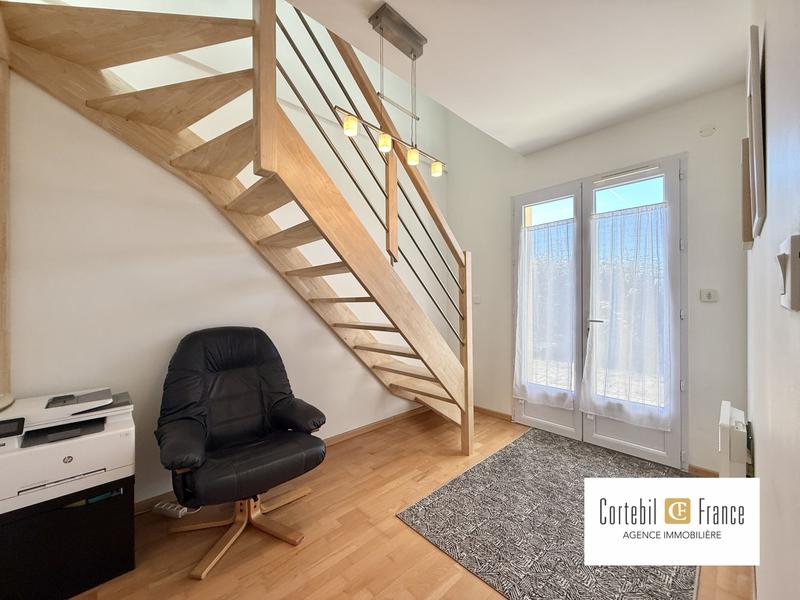 Maison - 193 m² - 5 pièces