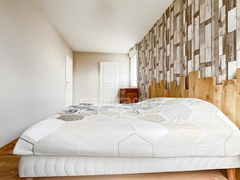 Appartement - 92 m² - 5 pièces