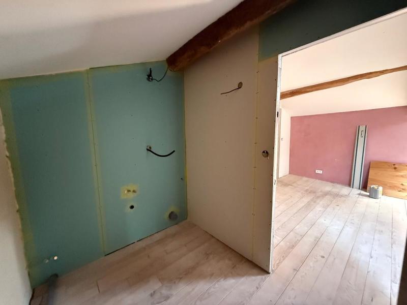 Propriété - 219 m² - 6 pièces