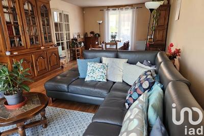 Maison - 104 m² - 6 pièces