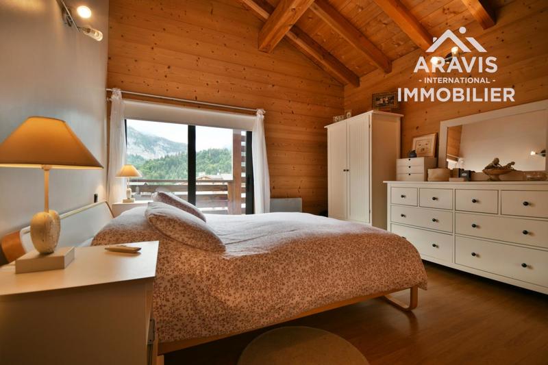 Châlet - 283 m² - 10 pièces