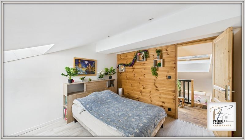 Duplex - 133 m² - 6 pièces