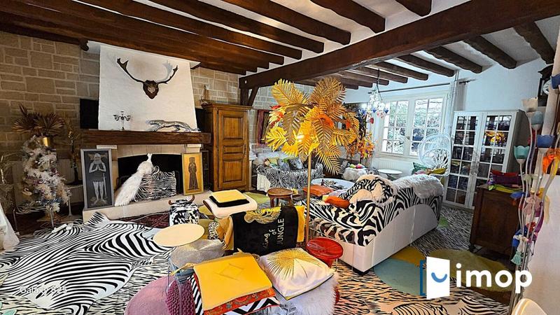 Maison - 200 m² - 8 pièces