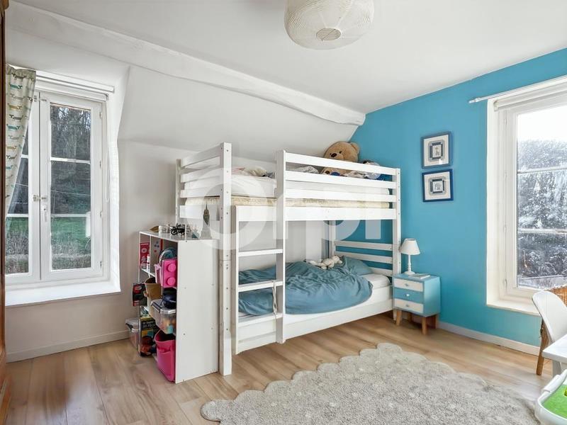 Maison - 175 m² - 8 pièces