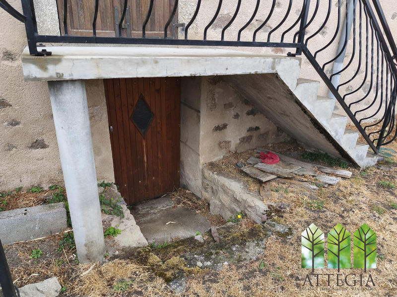 Maison - 246 m² - 13 pièces