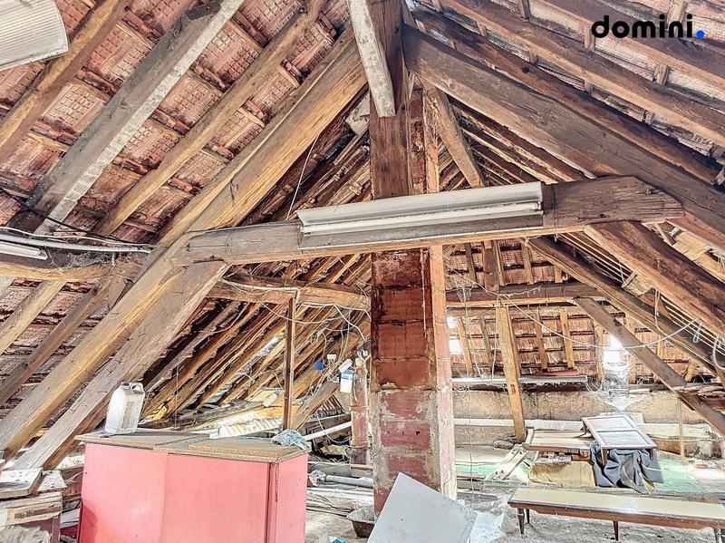 Appartement - 100 m² - 7 pièces