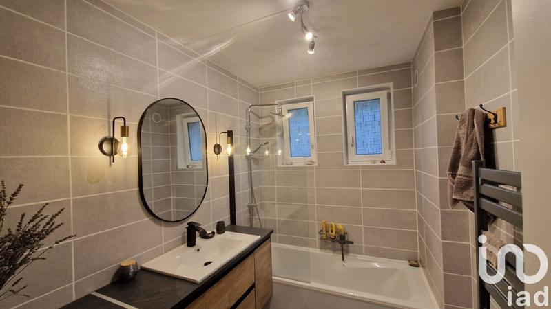 Maison - 166 m² - 6 pièces