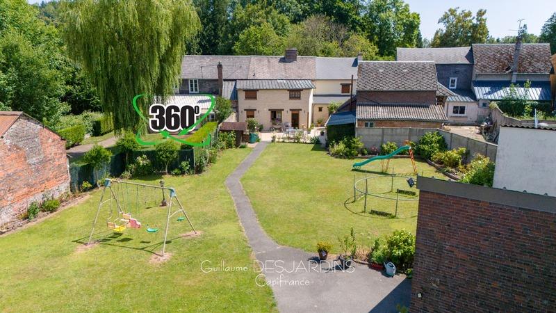 Maison de village - 187 m² - 9 pièces