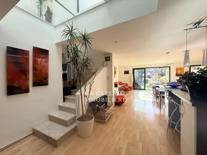 Maison - 172 m² - 6 pièces