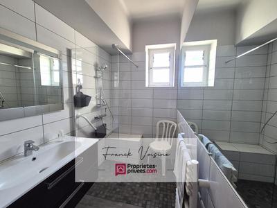 Maison - 321 m² - 8 pièces