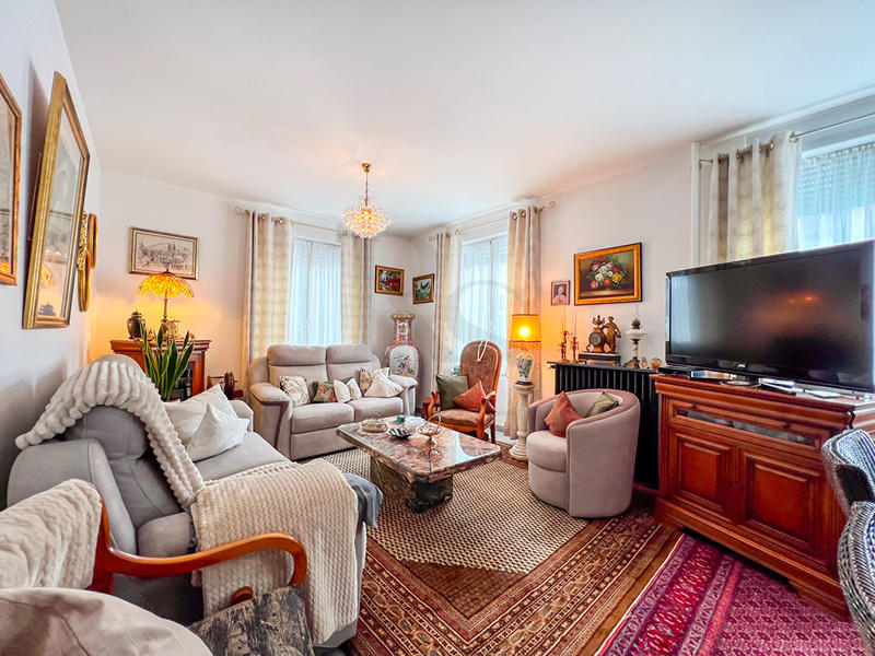 Maison - 142 m² - 6 pièces