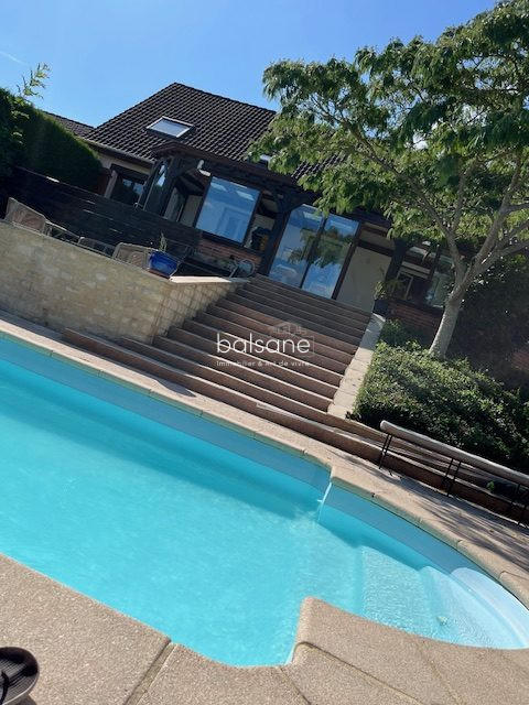 Maison - 146 m² - 6 pièces