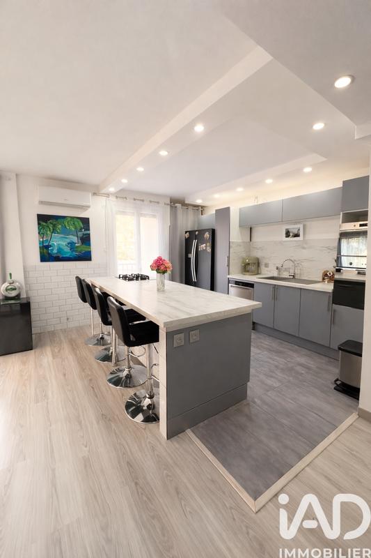 Appartement - 97 m² - 4 pièces