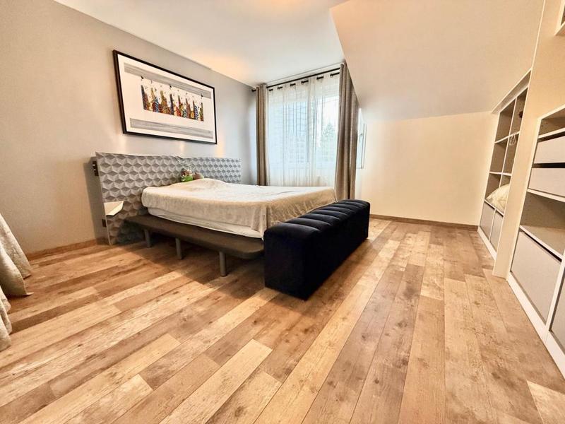 Maison - 186 m² - 7 pièces