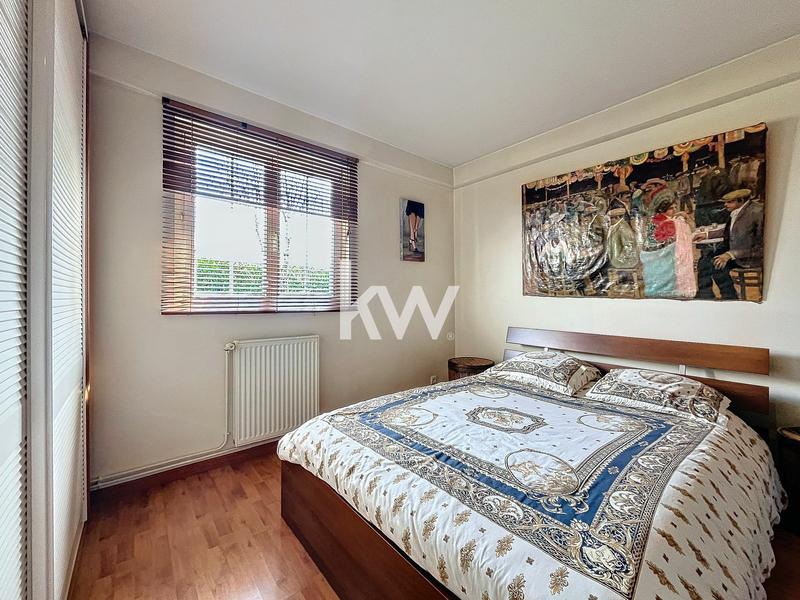 Maison - 200 m² - 7 pièces