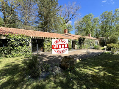 Maison - 147 m² - 5 pièces