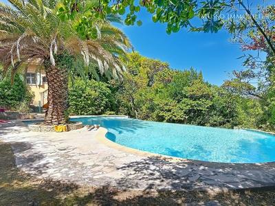 Bastide - 300 m² - 7 pièces