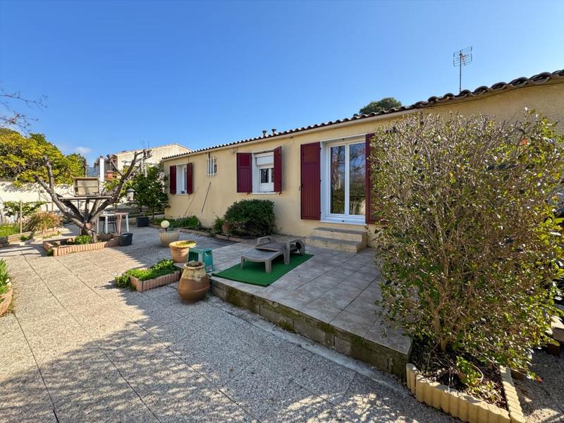 Maison - 95 m² - 4 pièces