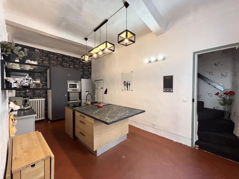 Maison en pierre - 137 m² - 6 pièces