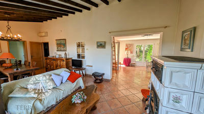 Villa - 184 m² - 6 pièces