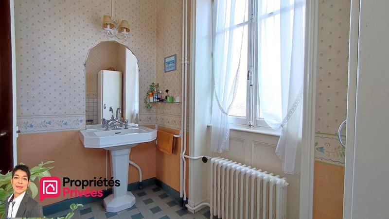 Maison - 320 m² - 14 pièces