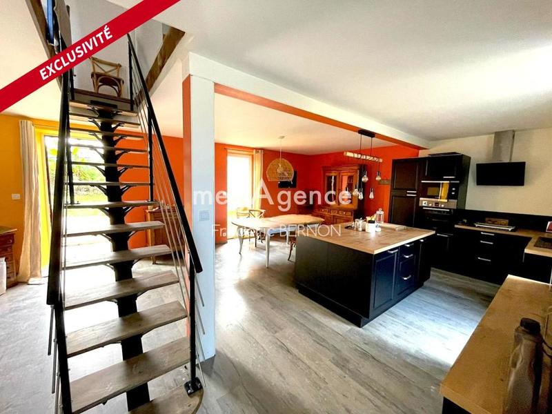 Maison - 194 m² - 6 pièces