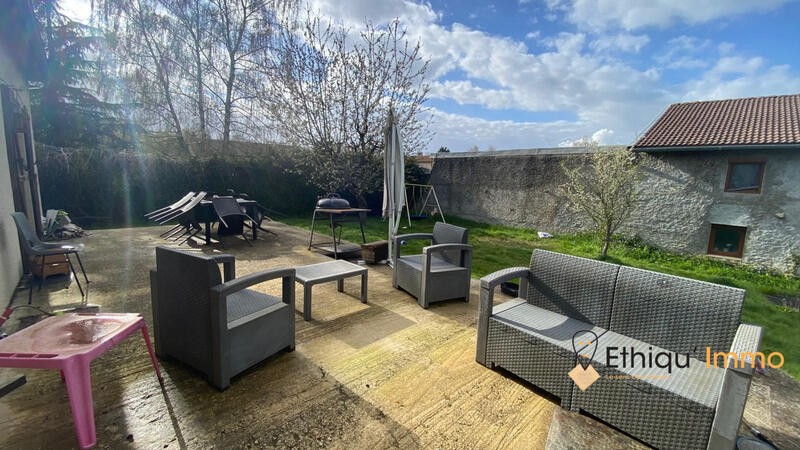 Maison - 110 m² - 7 pièces