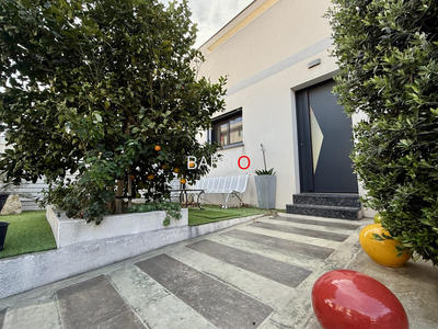 Maison - 97 m² - 3 pièces