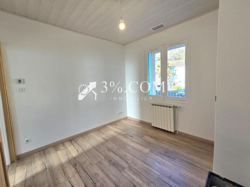 Maison - 99 m² - 6 pièces