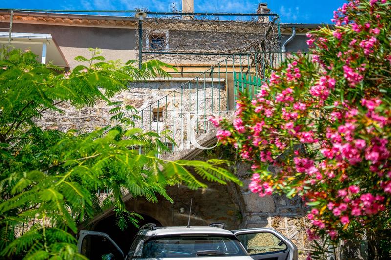 Maison - 85 m² - 5 pièces