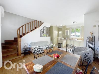 Maison - 82 m² - 4 pièces