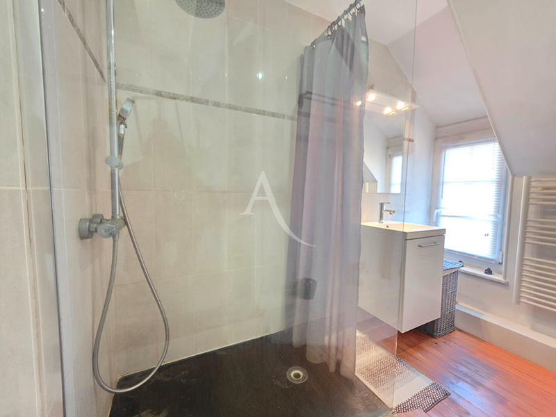 Maison de ville - 85 m² - 3 pièces