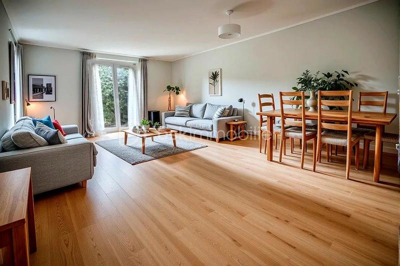 Maison - 104 m² - 5 pièces