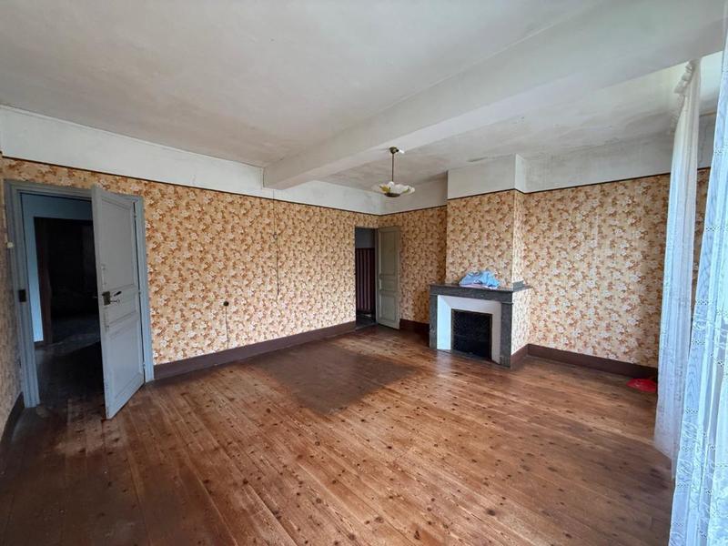 Maison de village - 146 m² - 9 pièces