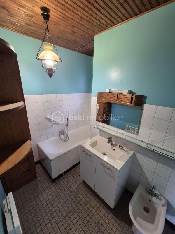 Maison traditionnelle - 87 m² - 5 pièces